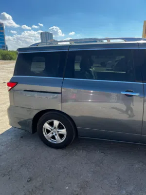 Nissan quest 2011