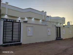 140 m2 2 Bedrooms Townhouse for Sale in Basra Al-Jazzera
