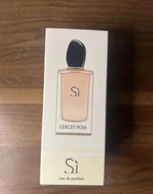 عطر نسائي فاخر مستوحى من si