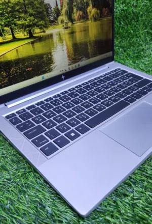 HP 830G8 i5-11th 4gb iris xe graphics Backlight FHD display type c port's offer price 110rial Omani