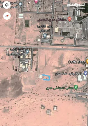 أرض مقـابـل مـستـشفــى عــبـري ..