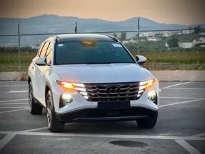 هونداي-توسان-2023-فل-الفل-فتحة-سقف-بانوراما-2x4-240hp-بنزين-كهرباء-haybrid-1600cc