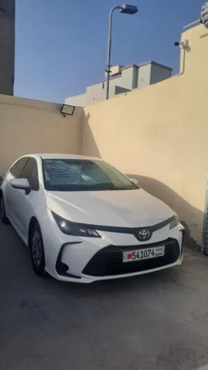 Sedan Toyota in Central Governorate