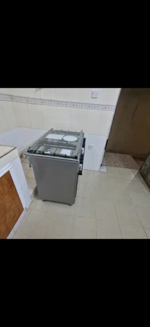 فرن من شركة برولكس بوضع طيب وتمام