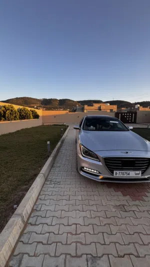 Used Genesis G80 in Benghazi