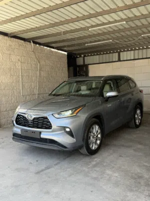 Used Toyota Highlander in Zarqa