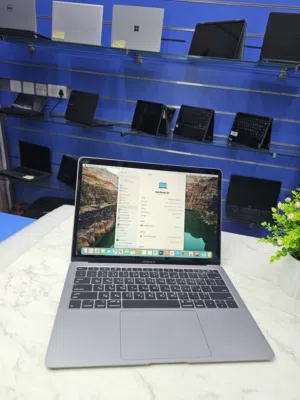 Macbook Air Model A1932 year 2018 Intel dual-Core i516Gb Ram,1.5Tb ssd Intel uhd graphics 617