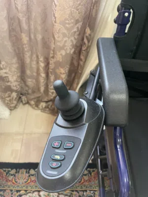 كرسي كهربائي للبيع ب 6500ريال