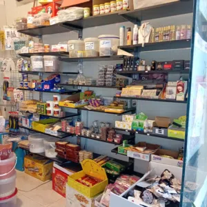 محل عطرية كامل للتصفية