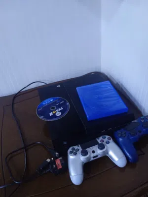 للبيع بلايستيشن 4