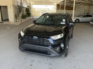 Used Toyota RAV 4 in Zarqa