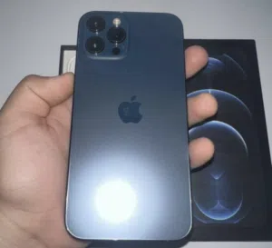 ايفون 12 برو ماكس حاله ممتازة