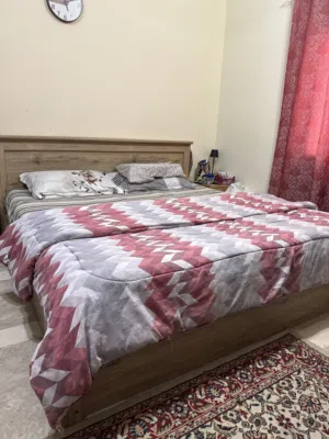 King size bed with mattress
