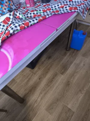 طاولة أكل قابلة للزيادة في الطول