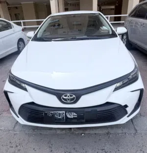 سياره تيوتا كورولا موديل 2020  1600 cc شرط الفحص موجود عداد 86 الف