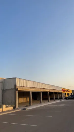محلات للايجار عدد 6 في البريمي -Six shops for rent in Al Buraimi