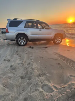 Used Toyota 4 Runner in Qasr Al-Akhiar