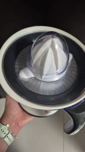 عصارة كهربائية من moulinex