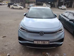 ID 4 XPRO مالك اول من الشركة