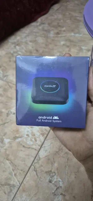 قطعة أبل كار بلاي بقراطيسها ، قطعة تحويل شاشة السيارة الى شاشة ذكية