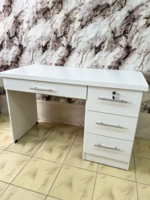 مكتب عملي أنيق مريح جهّز زاوية عملك براحة وأناقة! مكاتب تفصيل بسعر المصنع اجود انوع الخشب