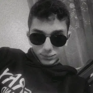 يزن صلاح الدرق 