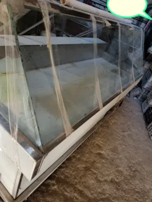 براد تفصيل جديد مو مستعمل طول 2 متر عرض 1متر تقريبا تبريد فوق تحت فريز محركين انفيرتر سعر 1450$