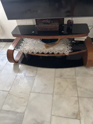 ميز تلفاز خشب