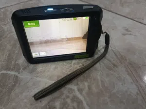 Camera hp photosmart r937 بحالة ممتازة شاشة touch 3.6 ( إقرأ الوصف جيدا)