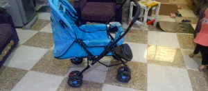 عربة اطفال جديدة استخدام جداً قليل