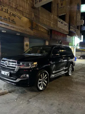 Land Cruiser 2014 model converted to 2020