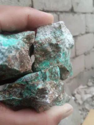 احجار النحاس الاخضر