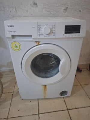 غسالة فيها مشكلة بالكهرباء