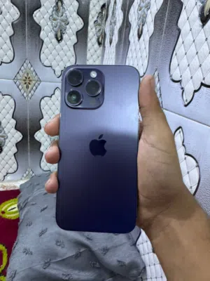ايفون 14 نضيف ما مفتوح مكاني حيانيه