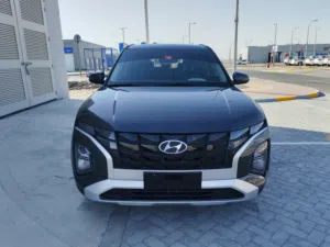 Hyundai Creta, GCC specs, 2023 model, in excellent condition, no defects, ready to drive.
