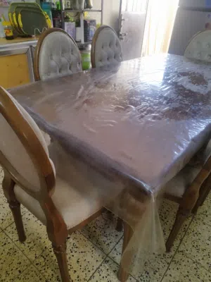 ميز طعام خشب