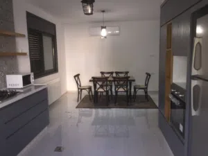 145 m2 3 Bedrooms Apartments for Rent in Ramallah and Al-Bireh Al Tira