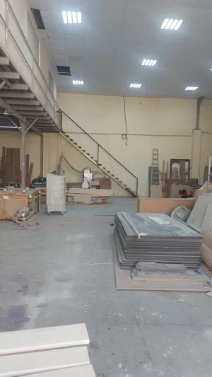 مستودع للايجار بمصفح الصناعية