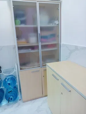 اثاث مكتبي