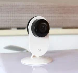 كاميرا بيبي متابعة على الموبايل Yi cam