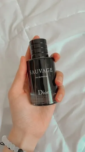 Perfumes . New0