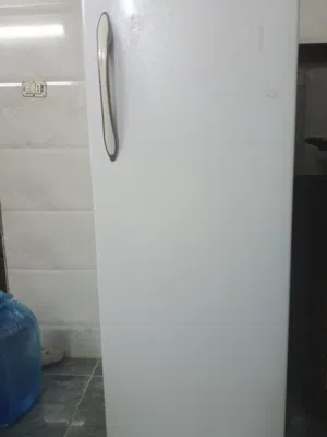 فريزر للبيع