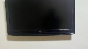شاشة 43 بوصهLCD بحاله ممتازه