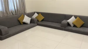 مفصل مجلس ارضي شبه جديد ونظيف قابل للتفاوض