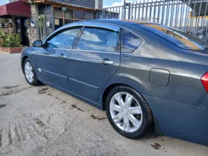 Used Samsung SM5 in Tripoli