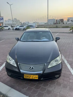 Used 2009 Lexus ES 350 Sedan with Sunroof, Rear Camera, and Heated Seats
