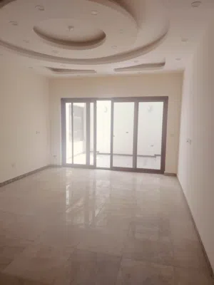 فله للبيع مجمع الجوهره السكني