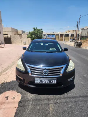نيسان التيما بحاله جيده جدا للبيع