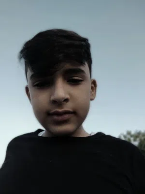 طاوله قزاز 15 دينار