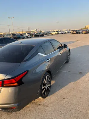 Used Nissan Altima in Muscat